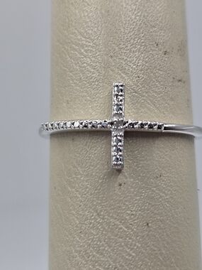 NEW 925 Sterling Silver Cross Ring Size 7 Dainty Stackable Diamond Accent
